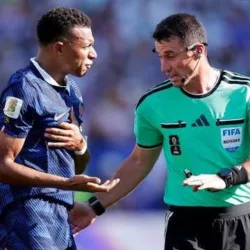La FIFA frappe fort après la honte du match France-Paraguay